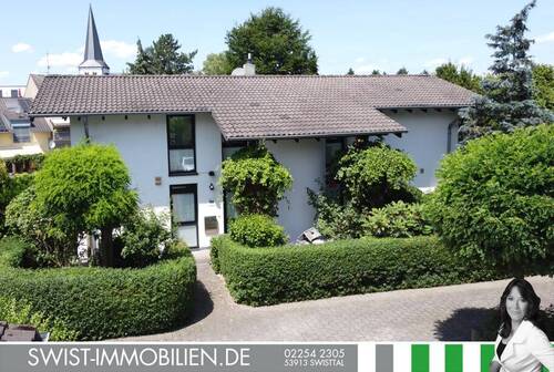 Bild 1 - Flexibel: Freistehendes Zweifamilienhaus mit hohem Wohnkomfort od. Wohn-Bürohaus mit Gartenrefugium