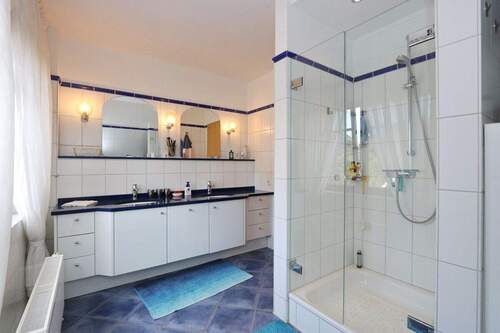 Badezimmer II - 