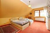 Zimmer 2 - 