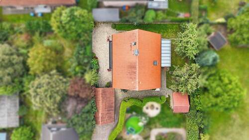 Vogelperspektive - Einfamilienhaus mit 189,00 m² in Henstedt-Ulzburg zum Kaufen