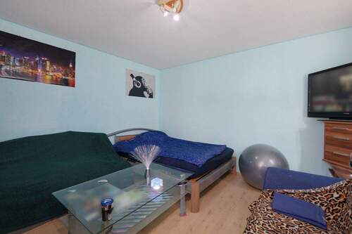 Wohnen/Schlafen Nebengebäude Wohnung EG - 