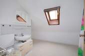 Badezimmer Nebengebäude Wohnung OG - 