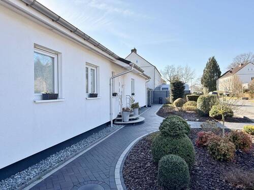 Hauseingang - 4 Zimmer Einfamilienhaus in Delmenhorst
