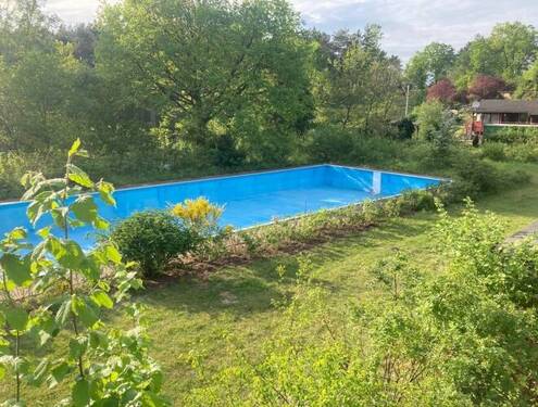 Gemeinschaftlich genutzter Swimmingpool - 
