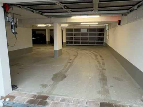 Tiefgarage Einfahrt - 