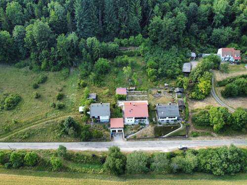Vogelperspektive - Einfamilienhaus mit 200,00 m&sup2; in Albstadt zum Kaufen