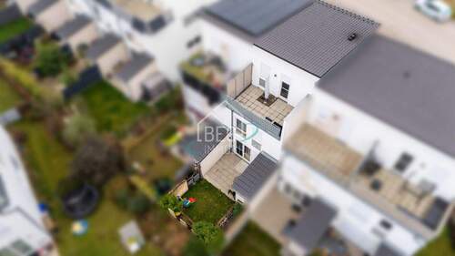 drohne 7 - Reihenmittelhaus mit 116,20 m&sup2; in Öhringen zum Kaufen