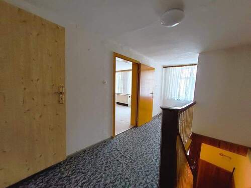 Ansicht Flur Treppe - 