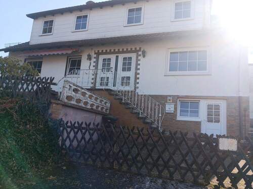 Bild 1 - Zweifamilienhaus. Keine Käuferprovision.