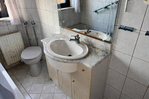 AE2C16FD-9F92-46BD-A749-26DE9BAFB84F.png - 