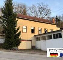 Renovierungsbedürftiges Einfamilienhaus mit Garage in Sulzbach