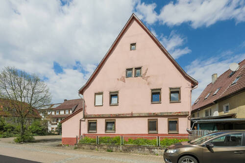 Straßenansicht - 5 Zimmer Einfamilienhaus zum Kaufen in Wiernsheim