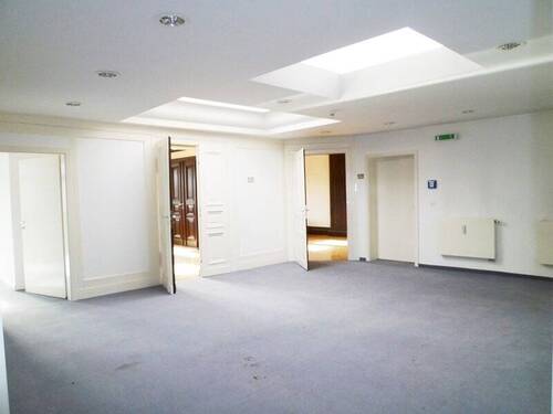 Büro 1 - 5 Zimmer Büro in Gera