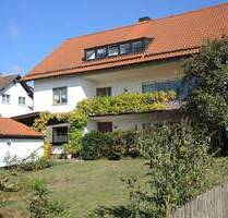 Traumhaft gelegenes großes Einfamilienhaus zu verkaufen - 245 m² Wohnfläche inkl. Garage, Carport und großem Garten - Schondra Schildeck
