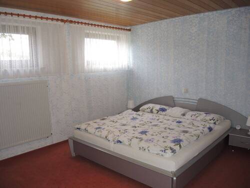 Schlafzimmer, Erdgeschoss - 