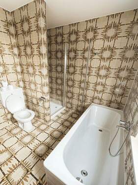 OG - inkl. Dusche & Badewanne - 