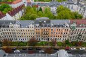 Luftbild mit Blick in den Innenhof - 
