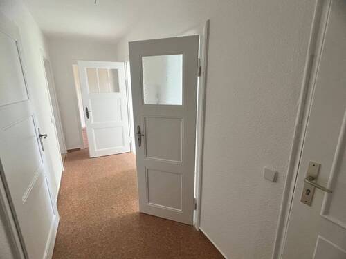 03flur.JPEG - 3 Zimmer Etagenwohnung in Görlitz