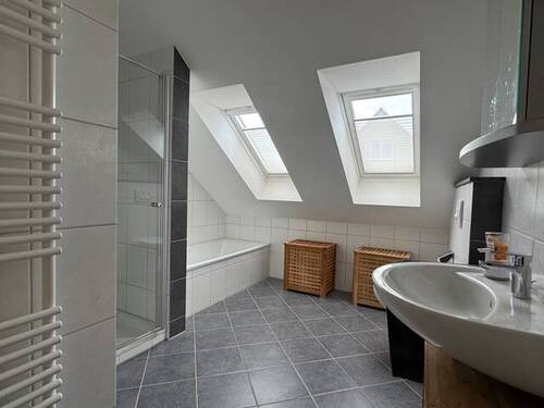Badezimmer - Etagenwohnung mit 131,00 m² in Bad Iburg zur Miete