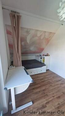 Schlafzimmer 2 OG - 