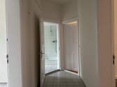 Flur - Frisch renovierte 2-ZW im Papenkamp 37 Kiel zu vermieten- Otto Stöben GmhH