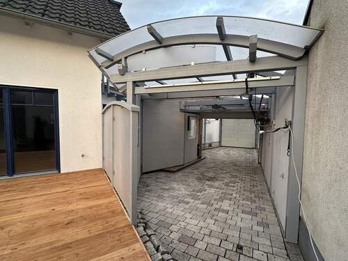 Garage 2 und 3 vom Garten - 
