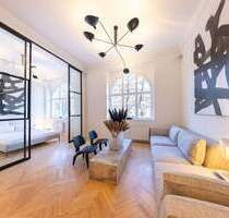 Beste Lage in Schwabing - exklusive, hochwertig kernsanierte 2-Zimmer-Altbauwohnung mit Deckenhöhen bis zu 3,8 m - München Schwabing-Freimann