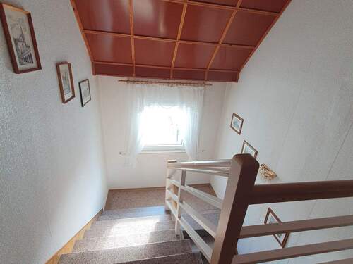 Treppenaufgang zum OG - 