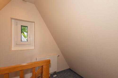 Das helle Obergeschoss mit Fenster - 