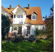 Wunderschöne Doppelhaushälfte mit herrlichem Garten und freiem Blick über Wiesen und Felder - Röhrmoos