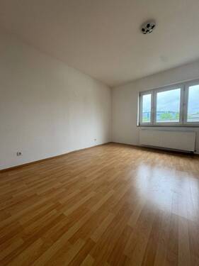 Zimmer - Mehrfamilienhaus, Wohnhaus in Nürnberg zum Kaufen