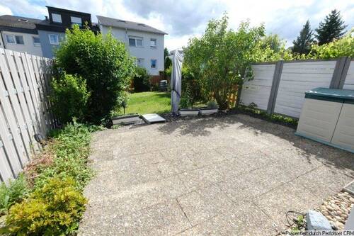 Terrasse mit Garten - 5 Zimmer Reihenendhaus zum Kaufen in Winnenden