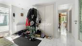Flur 1 - 