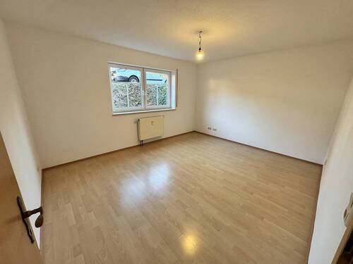 Wohnen - 3 Zimmer Etagenwohnung zur Miete in Weidenbach