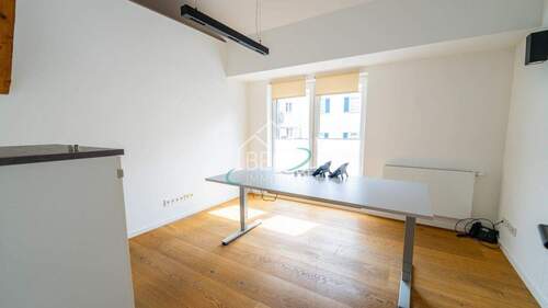 Besprechungstisch 1. OG - 