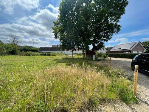 Blick in Richtung Grundstück 4 - 