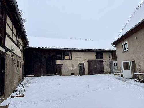 Ansicht Scheune - 8 Zimmer Mehrfamilienhaus, Wohnhaus in Leisnig