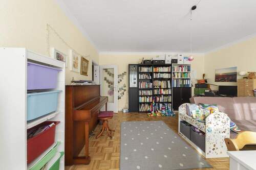 Bild 2 - 2 Zimmer Etagenwohnung zum Kaufen in Rellingen