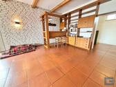 Wohnzimmer / Bar - 