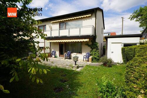 Hausansicht - Zweifamilienhaus in ruhiger Lage - ideal für Familien oder Mehrgenerationen