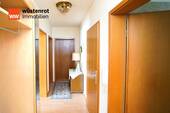 Flur - 6 Zimmer Mehrfamilienhaus, Wohnhaus zum Kaufen in München
