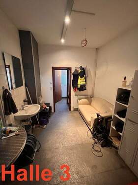 Halle 3 Umkleide EG - 