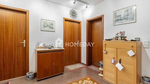 Flur 2 - 4 Zimmer Etagenwohnung zum Kaufen in Offenbach am Main