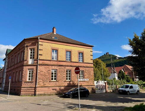 Haus - Wunderschöne 160qm Altbau-Wohnung frisch renoviert mit Südbalkon in herrlicher Altstadt Lage