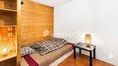 1. OG Schlafzimmer 1 - 
