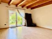 Wohnzimmer - Einliegerwohnung in Egels - 690,00 EUR Kaltmiete, ca.  85,00 m² Wohnfläche