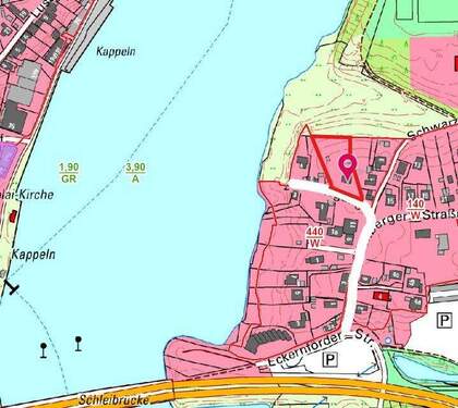 Grundstück rot markiert - 