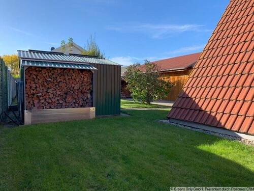 Kaminholz für wohlige Wärme an kühleren Tagen - 