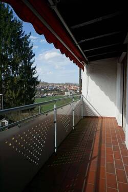 Balkon mit Fliesenboden - 