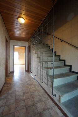 Treppe zum Obergeschoss - 